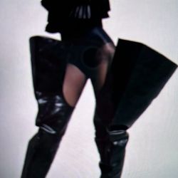 Crotch High Boots!