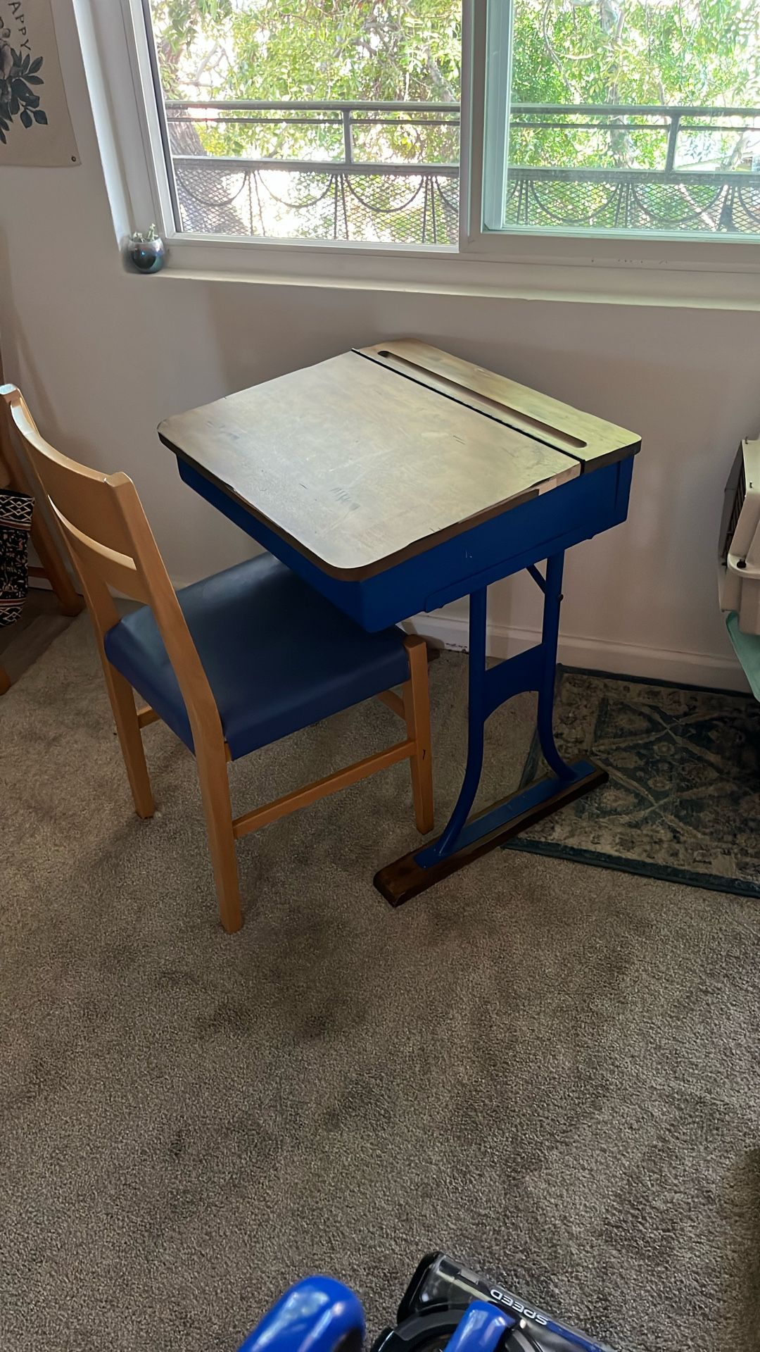 Blue Classroom Style Open Top Desk And Chair 