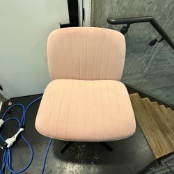 Pink Velvet Desk Chair 