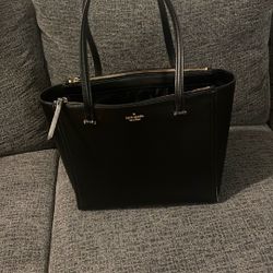 New Very Cute Kate Spade ♠️ Purse 