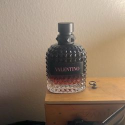 Valentino eau de parfum Intense 3.4 fl.oz