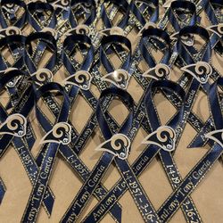 Memorial Custom T-shirt Designs Recuerdos Pin Back Buttons And Ribbon Pins