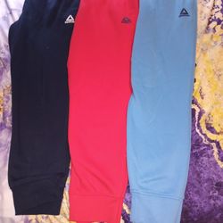 Adult  Men's Medium Reebok Slim Fit Sweatpants 