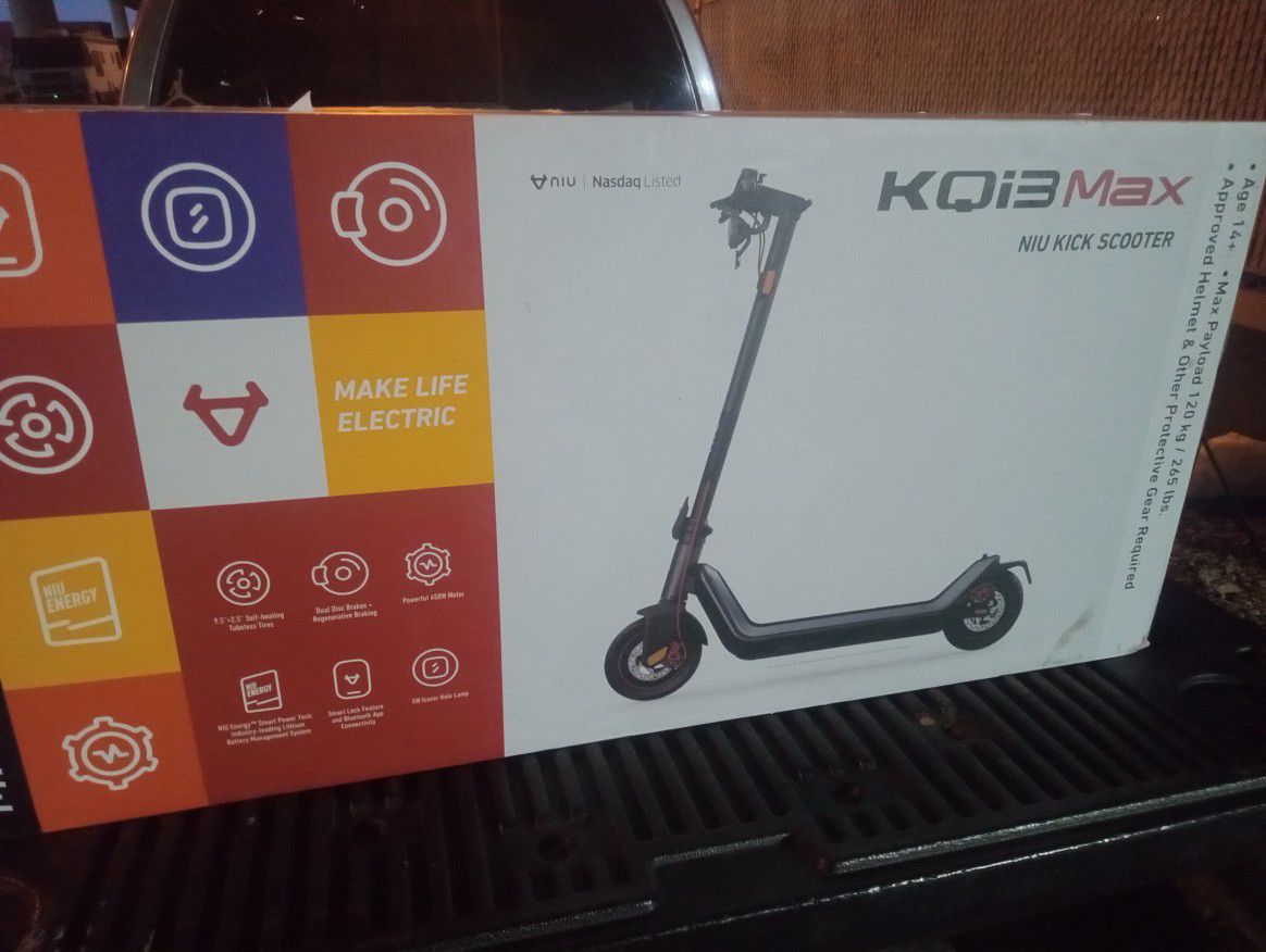 Electric Scooter $300