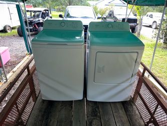 Frigidaire Washer and Dryer Set FLVW7000AW FLVE7000AW