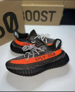 Yeezy Boost 350 V2 'Carbon Beluga'  NEW 8.5