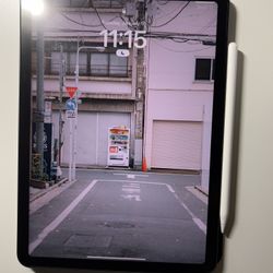 iPad Air 4th Generation 256 GB With Apple Pencil