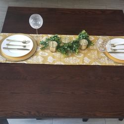 Counter Height Solid Wood American Rich Brown Oak Table& Chairs.