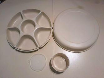 Tupperware Divided Serving Tray