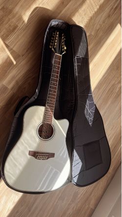 Guitar Takamine