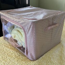 NEW tote full of GENTLY WORN & NEW BABY CLOTHES  AND ACCESSORIES