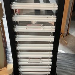 Daavlin 4 Series phototherapy device