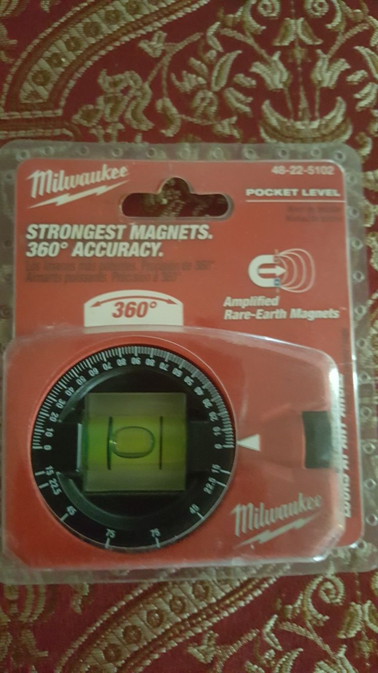 Milwaukee Strongest Magnets 360 accuracy pocket level