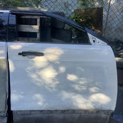 2015  Ford Explorer Passenger Side Doors 