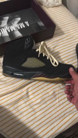 Size 11 Air Jordan 5 retro a ma maniere