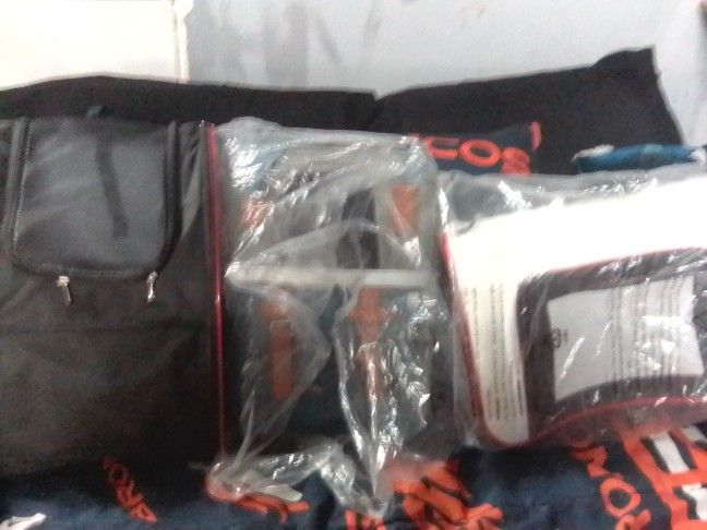 Small Animal Carriers Brand New Never Used 