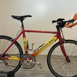 Gorgeous Quintana triathlon (Like New) Road bike, Free stuff included