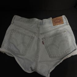 Light Blue Wash Levi Shorts 