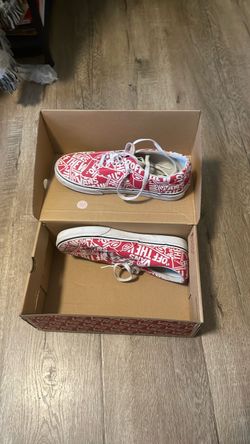 Red logo Vans size 8