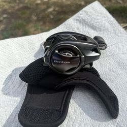 Shimano Bantam XG Baitcaster Reel