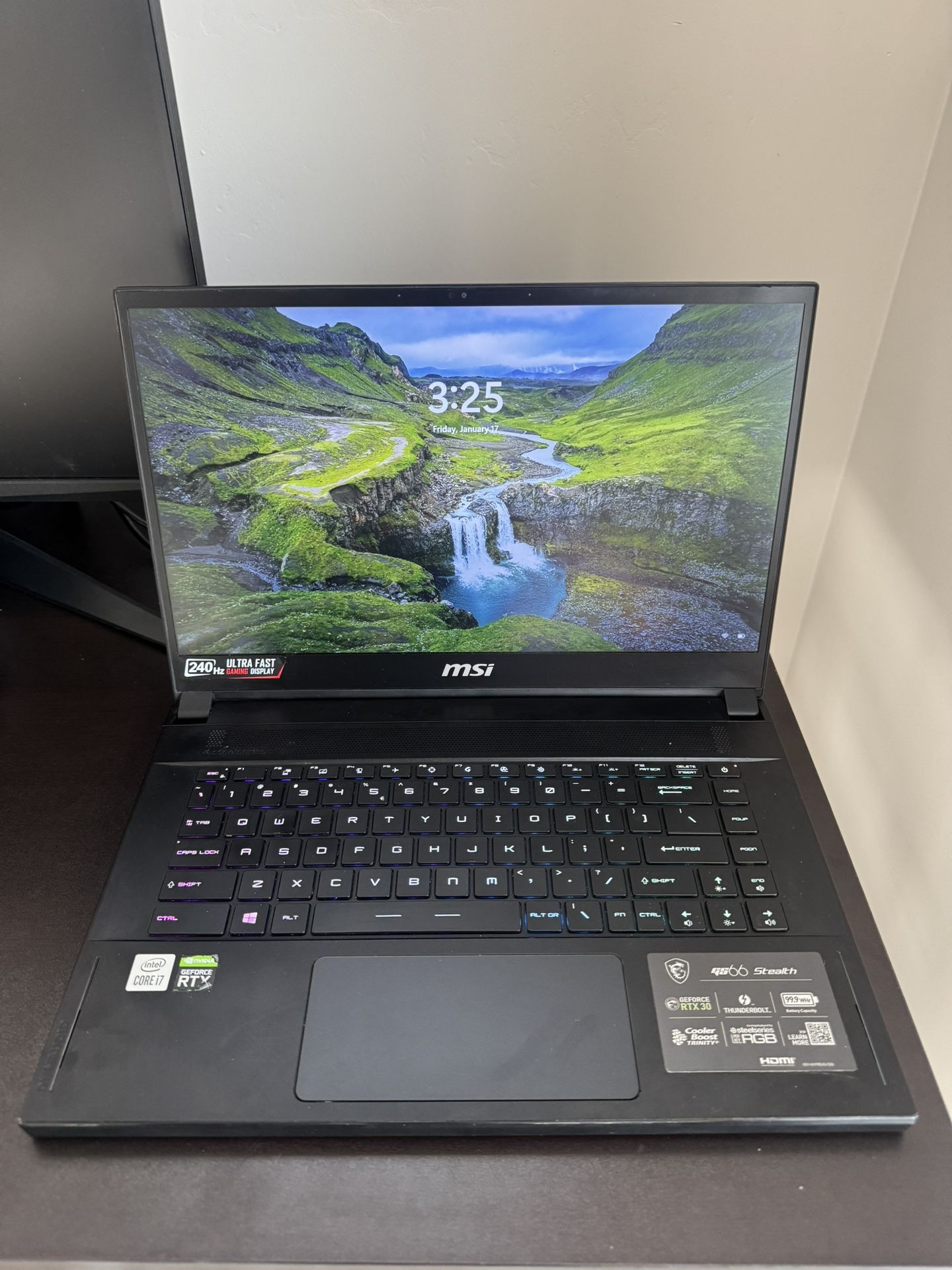 MSI GS66 Gaming Laptop