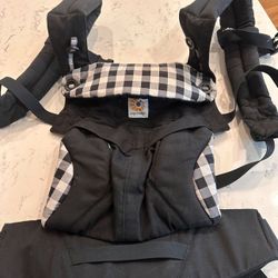 Ergo Omni Baby carrier 