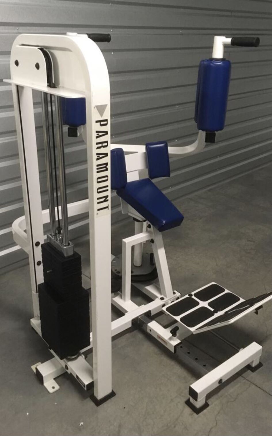 Paramount Torso Machine Like New