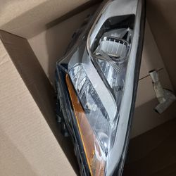 2013-19 Hyundai santa fe headlight