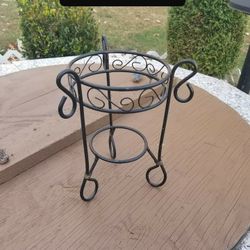 Small plant holder 