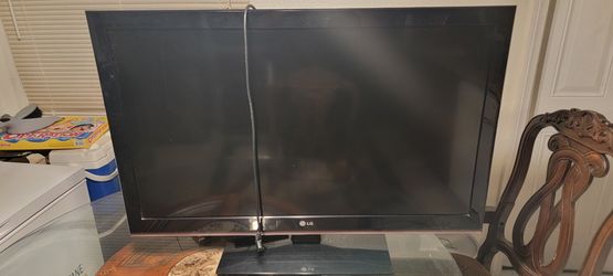 LG 42 TV 