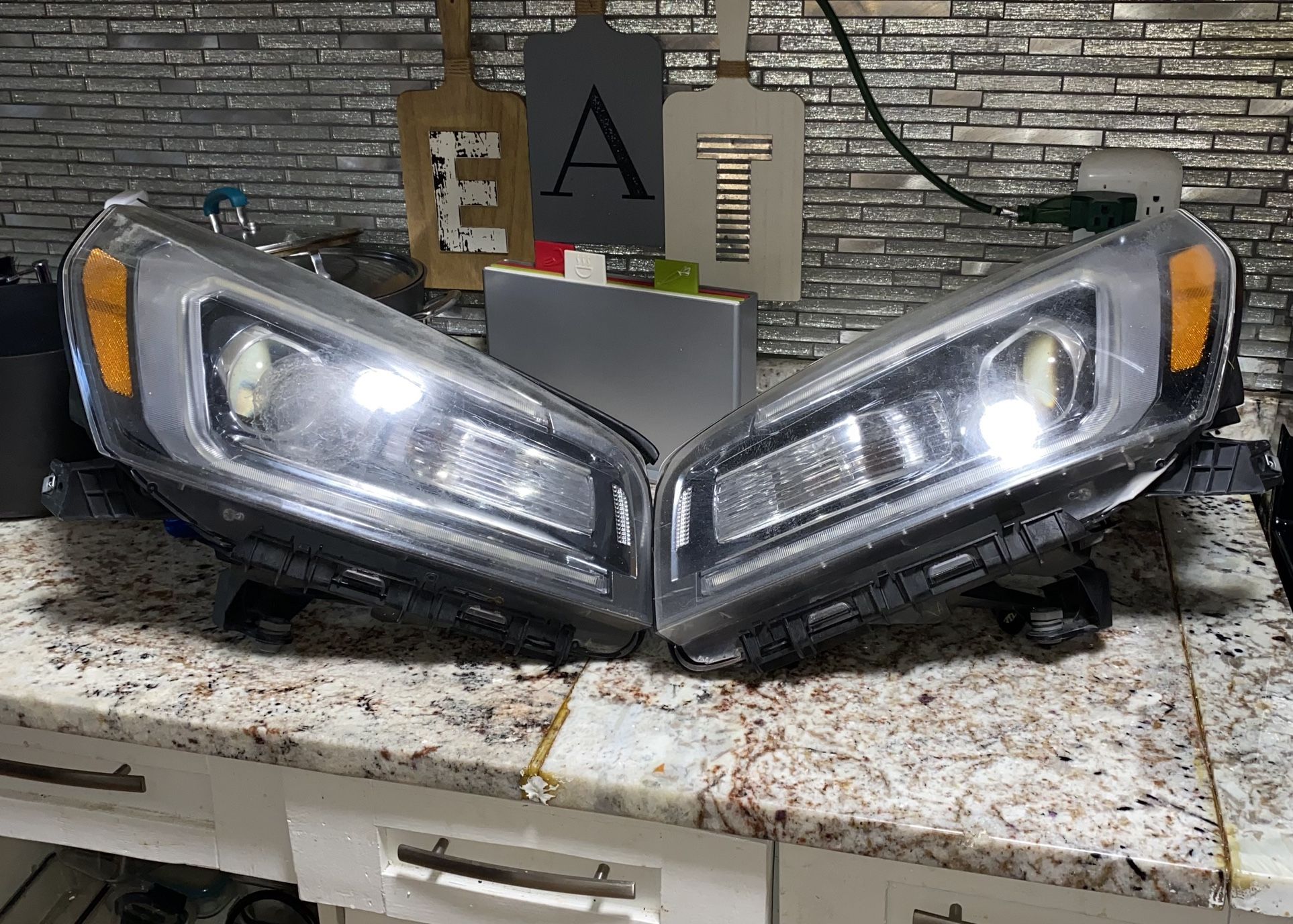 GMC Acadia 2013 - 2016 Headlights