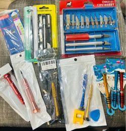 iPhone screen repair tools