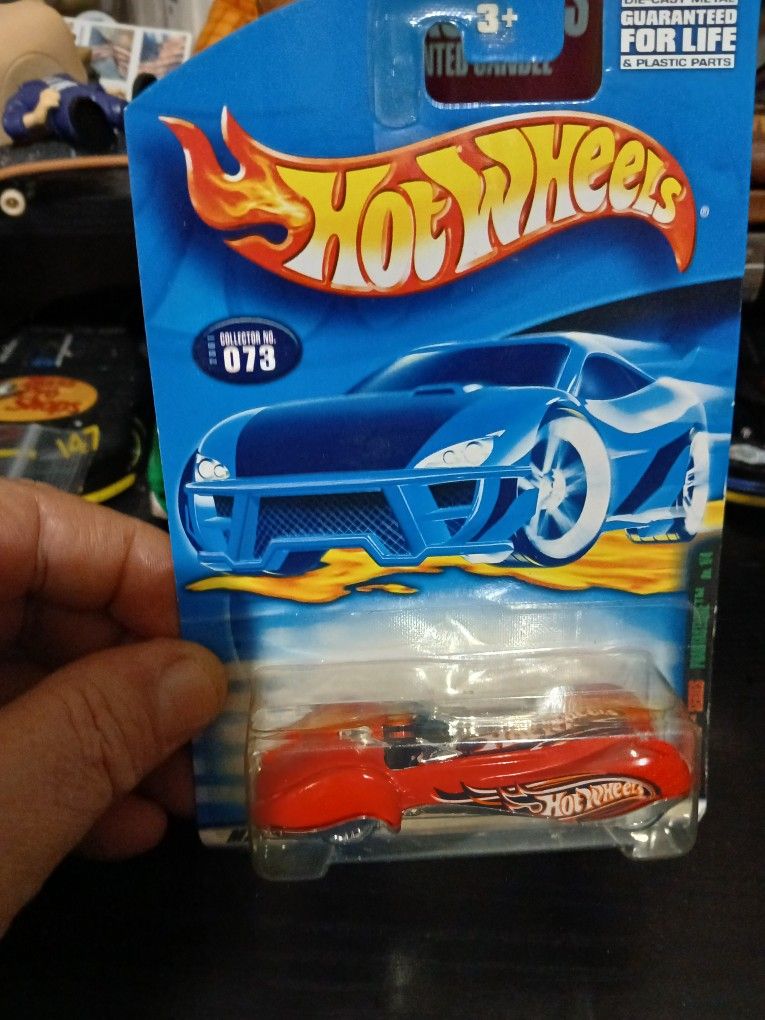 Brand New Hot Wheels Loco-Motive Phantastique Red #073