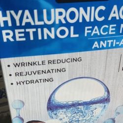 Hyaluronic Retinol Face Masks