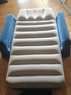 Inflatable air bed