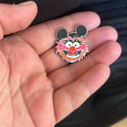 Disney Muppets “Animal wearing Mickey Mouse ear hat pin