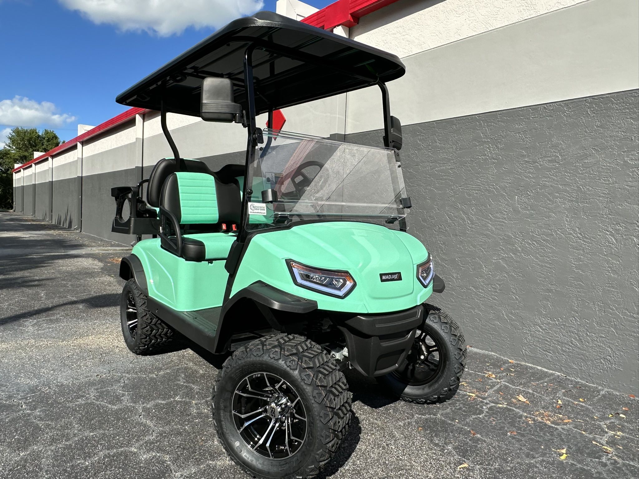 New MadJax LITHIUM Golf Cart