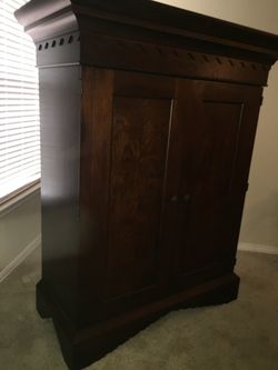 Wood armoire