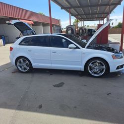 Audi  2012  A3  2.0 T.    95000  Millas
