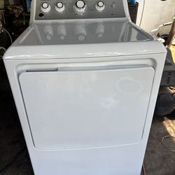 GE Washer And Gas Dryer 