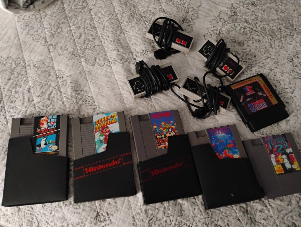 NES games 6 And 4 Remotes