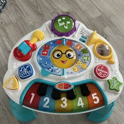 BABY SIT OR STAND AND PLAY