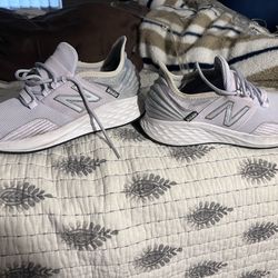 NEW BALANCE. $10. SIZE 8.