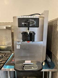 Taylor Ice Cream Or Yogurt Soft Serve Machine