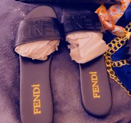 Designer Slides Women