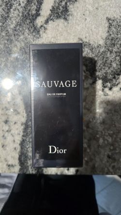Dior Sauvage 200 ML Brand New in Box Eau de Parfum