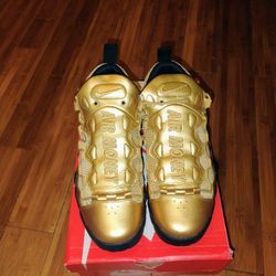Nike Air More Money's Size 9
