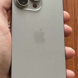 iPhone 16 Pro Max “unlocked”