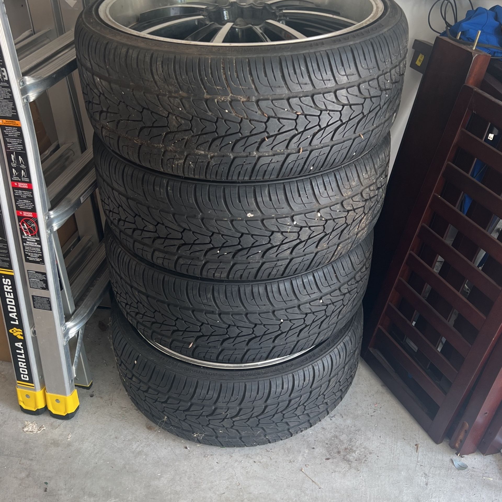 22” Rims And Tires