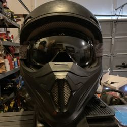 Dirt Bike Helmets 